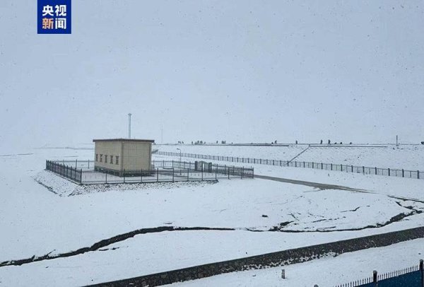 铁牛配资 大暑时节突降大雪 青海五道梁地区积雪达1厘米
